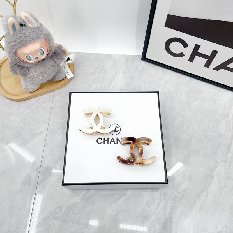 Chanel Hair Grab Clip dx24